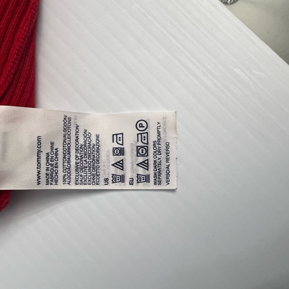 Tommy Hilfiger V-Neck Sweater ladies size large color Red - Picture 9 of 9